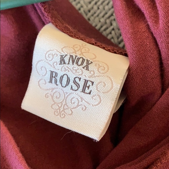 Knox Rose off-shoulder top - Picture 2 of 3